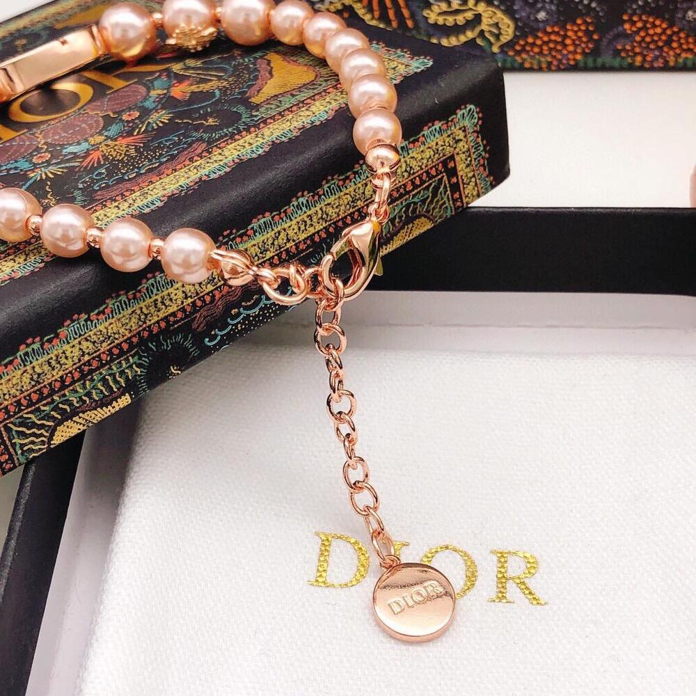 Christian Dior 30 Montaigne Pink Pearl Bracelet - Picture 4 of 5